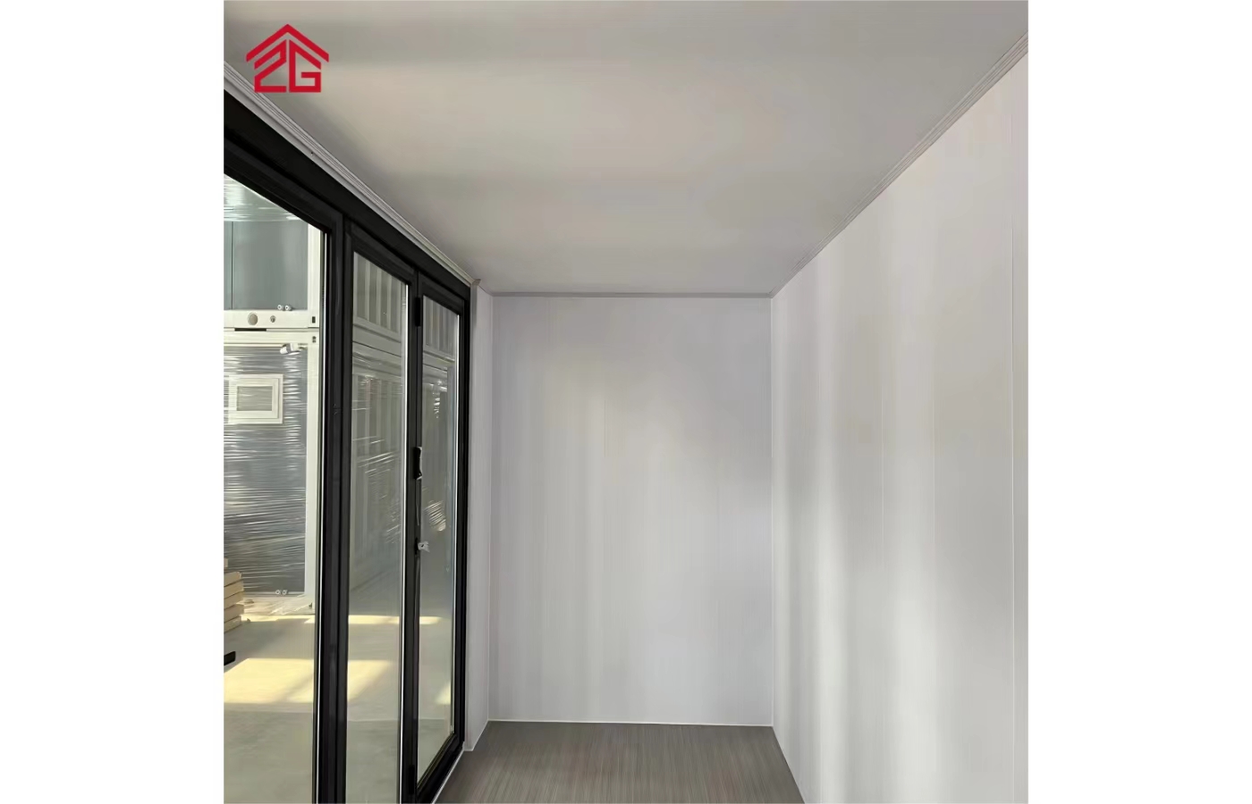 Tilpasset 20 fots fast containerhus med gulv-til-tak-vindu Tilpasset 20 fots fast containerhus med gulv-til-tak-vindu